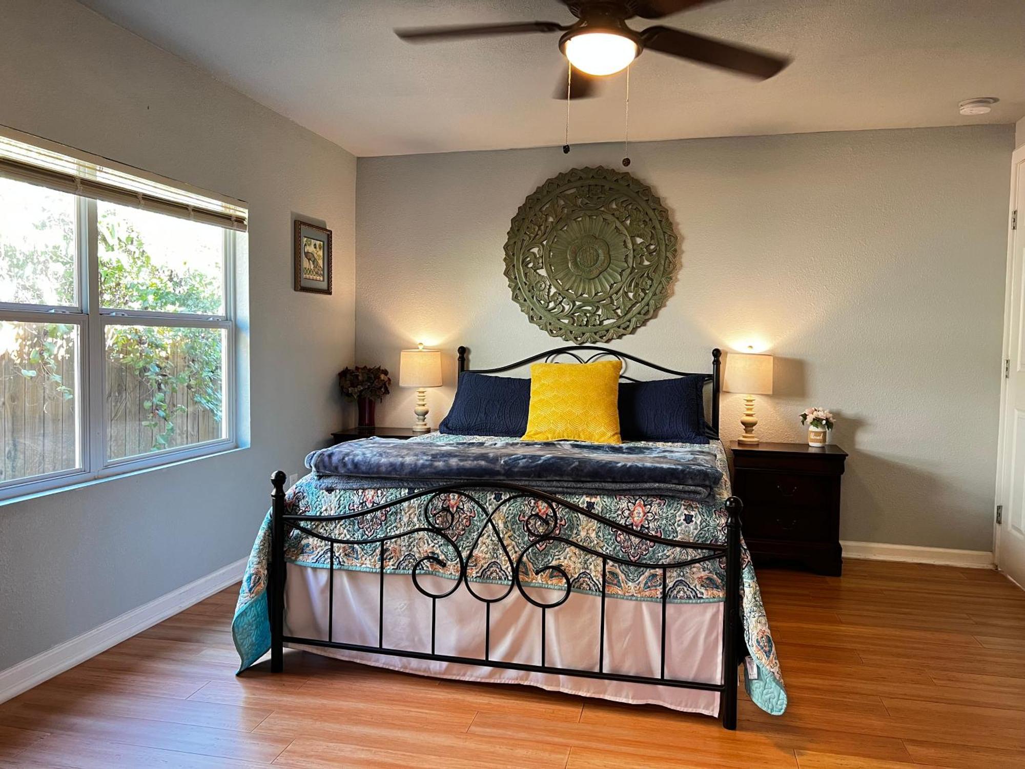 Séjour chez l'habitant Boho Bliss- Cozy Private 2 Miles From Alamodome! *